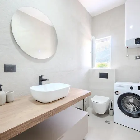 Apartment Luxury Near W Big Terrace And Sea View Kastela
