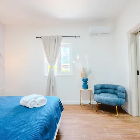 Apartment Luxury Near W Big Terrace And Sea View Kastela