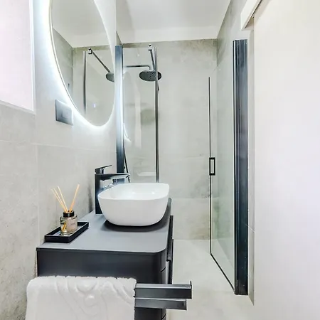 Luxury Near W Big Terrace And Sea View Apartment *
